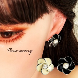Clip-On Earrings Silver Post Pearl Earrings earring Flower black