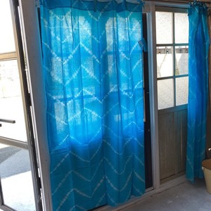 TOPANGA　Shibori　Curtain　シボリカーテン　W110xH200cm　青