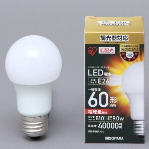 【アイリスオーヤマ　照明　LED電球】　LED電球広配光　調光　電球色60形相当（810lm）