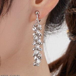Pierced Earrings Rhinestone Earrings Long Jewelry Rhinestone Ladies' Made in Japan