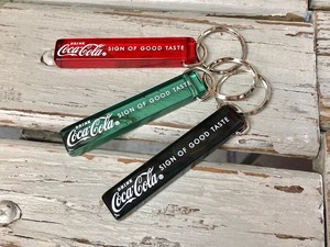 Coca-Cola コカ・コーラ 【 ミニホテル キーホルダー / 英語ロゴ 3色 】コカコーラ  CC-HKS1
