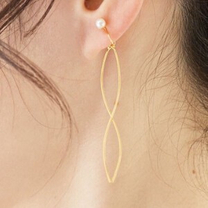 Clip-On Earrings Gold Post Pearl Earrings Wave Long Jewelry Made in Japan