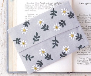 COSMO Botanique Embroidery Pocket Tissue Case Blue