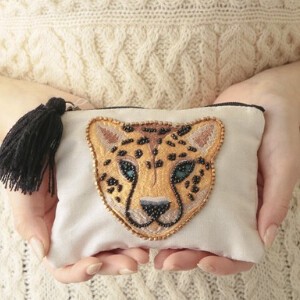 Pouch Flat Pouch Embroidered M Popular Seller