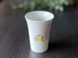 日本製　窯元直送　干支 子ども食器・フリーカップ【酉（にわとり）】