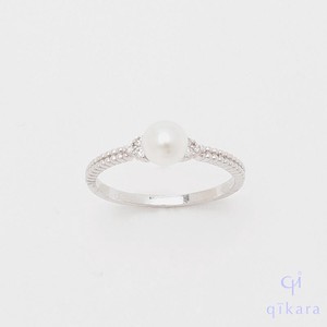 Pearls/Moon Stone Ring