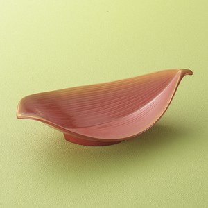 ≪メーカー取寄≫金彩赤釉葉型8.5寸鉢