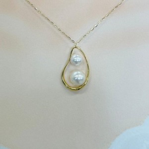 Pearls/Moon Stone Gold Chain Pendant