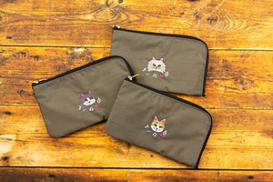 KAONEKO（かおねこ）ネコの刺繍がかわいいマルチポーチ「2022新作」
