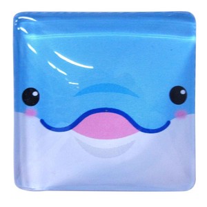 Magnet/Pin Blue Dolphins