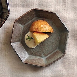 アングルグリーン S 緑系 洋食器 変形プレート 日本製 美濃焼 カフェ風 おしゃれ