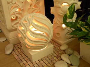 ボール型リーフランプ 卓上照明 石製 手彫り LED対応