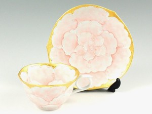 内外金ピンク牡丹輪花浅型　コーヒーカップ＆ソーサー