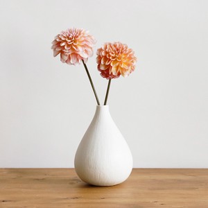 （高さ17.5cm）磁器製のフラワーベース パフィ／マットな質感 花瓶 白 お祝い事
