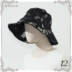 花柄刺繍帽子　夏に最適な　綿素材使用帽子