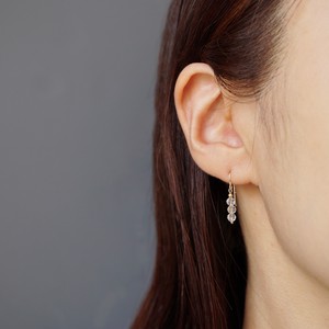 〔14kgf〕クリスタルラインピアス  (pearl pierced earrings)