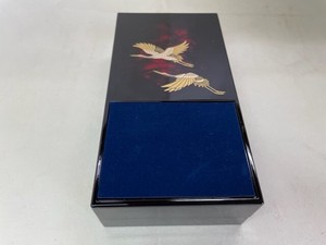R4-6-17　高級印鑑ケース　別甲塗　二羽鶴　High-grade seal case, Betsuko-nuri, two cranes