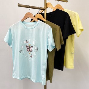 【2022夏新作】イラストプリントTシャツ　バタフライ　月　レディースアパレル　ミセス　春夏