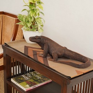 木彫りのコモドドラゴン オブジェ 置物 木製 ブラウン 動物