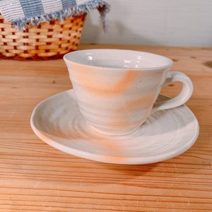 コーヒーカップ＆ソーサー 【和渦絞 クリーム×ピンク】日本製 美濃焼 陶器 おしゃれ 和風 紅茶 カフェ