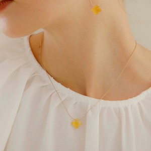 Necklace/Pendant Necklace clover