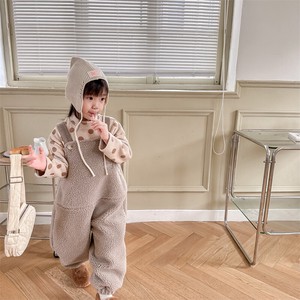 韓国ファッション　厚いストラップパンツ　 ボアサロペット　    子供パンツ　ベビー　新生児　キッズ
