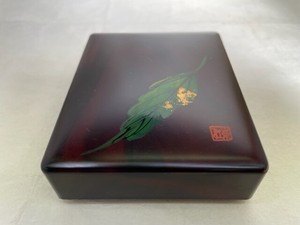 R411-15　印鑑ケース　木目塗　手描き金箔木の葉