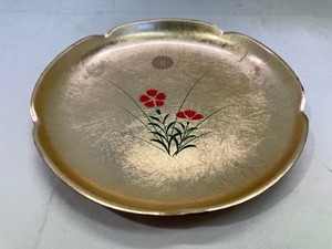 Small Plate Chrysanthemum Japanese Pattern