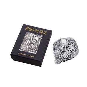 Magnet/Pin Lace M Crystal