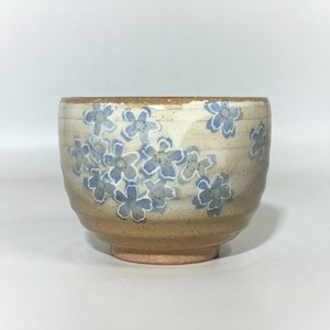 桜さくら（青）　いっぷく碗　【日本製  陶器  美濃焼】