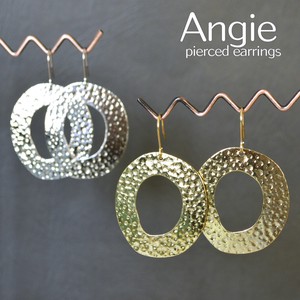 【Angie】 アボカドハンマード 真鍮メッキコーティング ピアス／イヤリング 2色展開4タイプ。