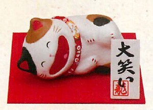 大笑いチリメン猫　親子と横寝　　笑う門には　日本製