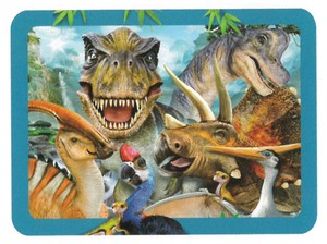 【恐竜】3Dランチョンマット　ハワードロビンソン　恐竜たちの自撮り写真　40134