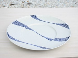 平皿 波絵光彩ラスター9寸皿 ワンプレート  洋食器 [日本製/有田焼/和食器]