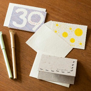 【フェアトレード】手漉き紙のミニグリーティングカード（3枚セット）