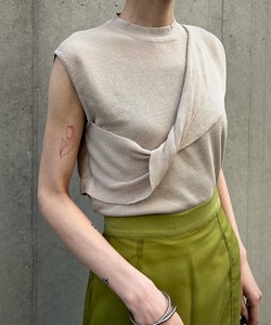 Sweater/Knitwear Design Front Sleeveless