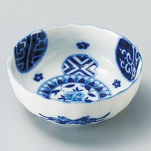 「2023年 新作」藍丸紋菊型3.5鉢　　【日本製　磁器】