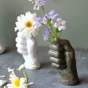 Object/Ornament Stand Vases