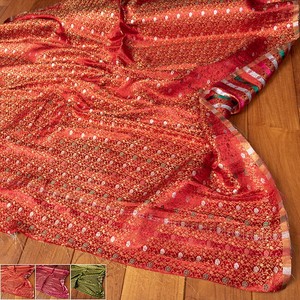 〔各色あり〕〔1m切り売り〕インドの伝統模様布　光沢感のあるブロケード生地　金糸〔約115cm〕