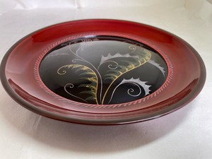 R55-6　国産木製漆塗丸皿　塗分け　手描き草花