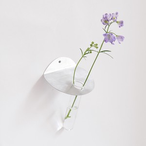 アルミプレートのウォールベース シングルタイプ／壁 フラワーベース 花瓶