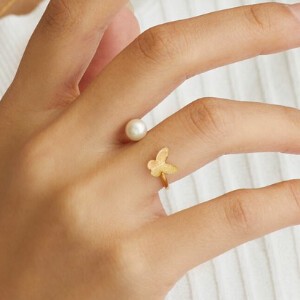 Gold-Based Ring Pearl Butterfly Rings Ladies' 18-Karat Gold Made in Japan