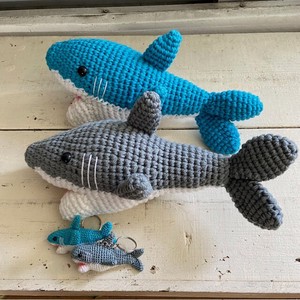 ハンドメイド 編みぐるみ 編み 大きな サメ 鮫 ジョーズ ぬいぐるみ