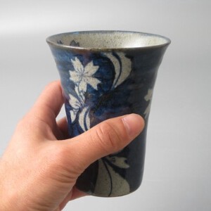 【有田焼】桜流水（青／赤）・ 濃牡丹（青／赤） ビアカップ 日本製 和食器 フリーカップ