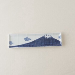 【日本製　伊万里焼　徳永製陶所】富士の山　長角皿　青