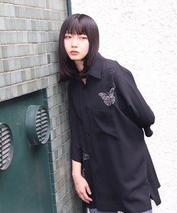 【2023春夏新作】ビッグシルエットバタフライ刺繍半袖シャツ