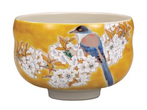 日本の伝統工芸品【九谷焼】 K8-797  抹茶碗 吉田屋山桜に鳥