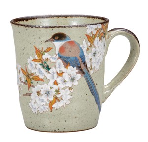 日本の伝統工芸品【九谷焼】 K8-824  マグカップ 山桜に鳥