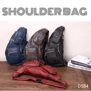 【D584】本革  ショルダーバッグ　レザーバッグ　斜め掛け　ユニセックス　男女兼用　バッグ　鞄