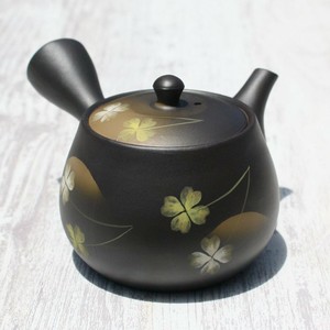 Tokoname ware Japanese Teapot Clover